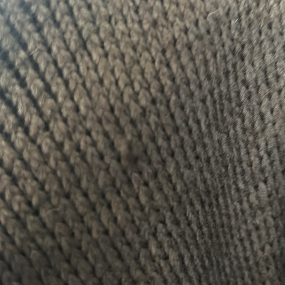 Luxe by Irina Poncho - Picture 6 of 8